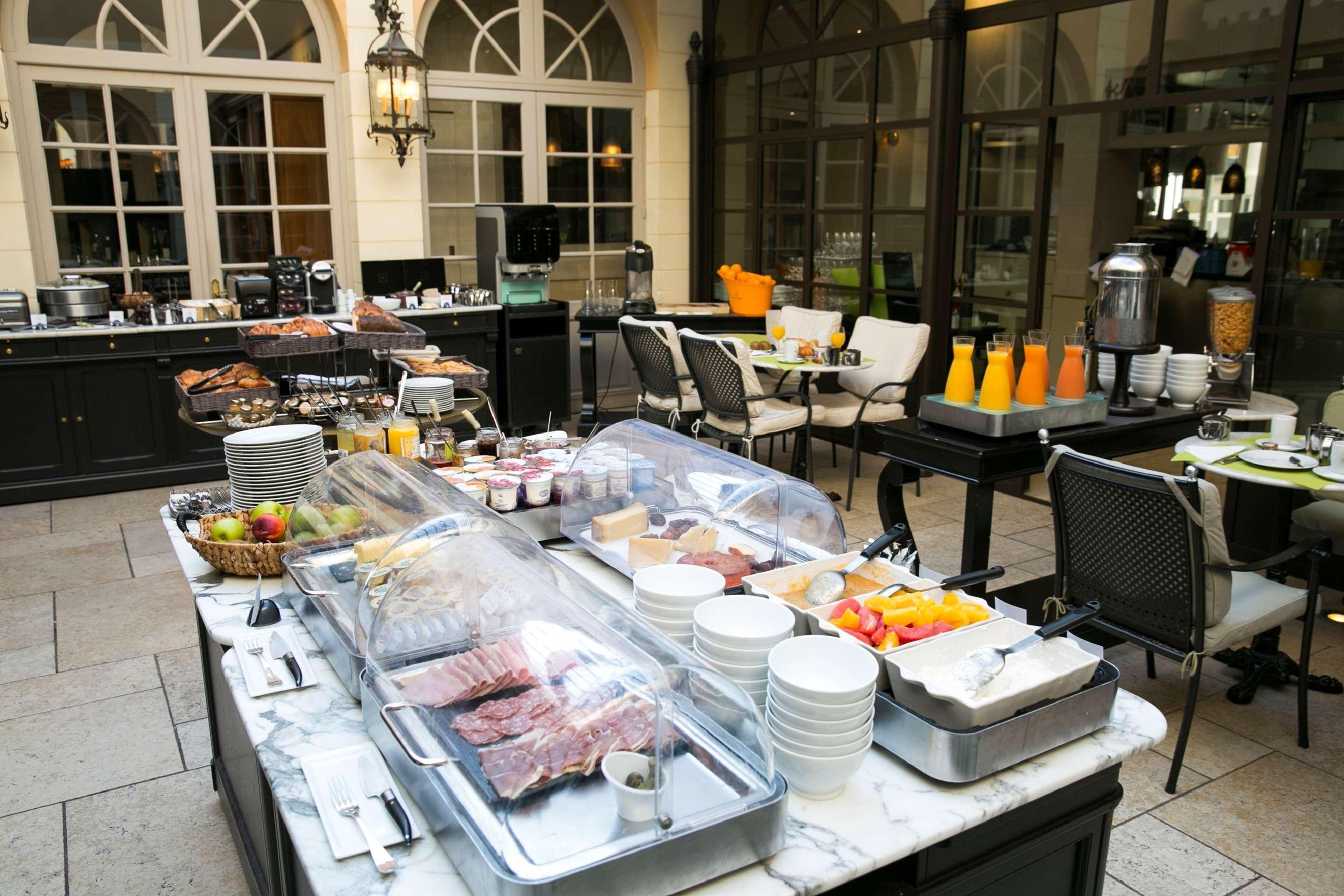שארטר Hotel & Spa Le Grand Monarque, BW Premier Collection מראה חיצוני תמונה