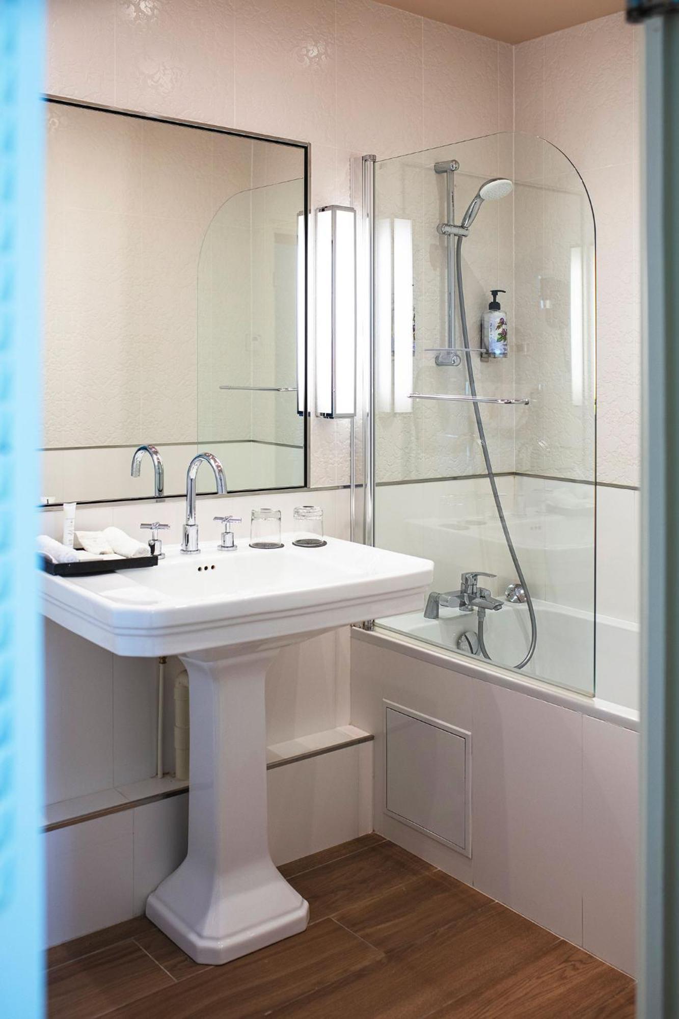 שארטר Hotel & Spa Le Grand Monarque, BW Premier Collection מראה חיצוני תמונה